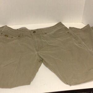 KUHL Revolvr Mens 34X32 green 5 pocket jean outdoor adventure wear